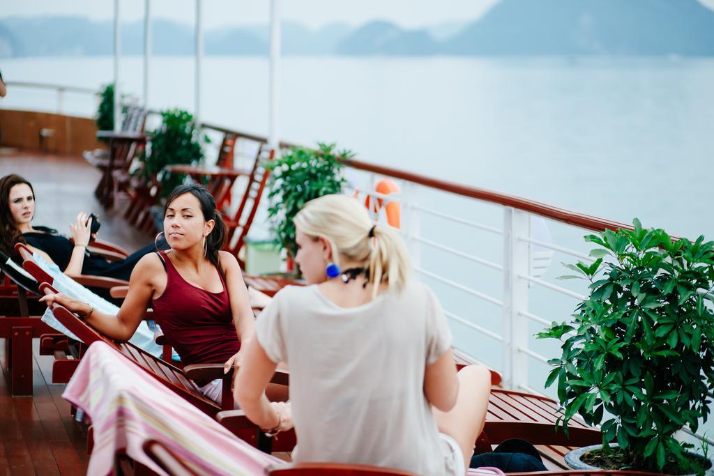 Cristina Diamond Cruise Hotel Ha Long Ruang foto