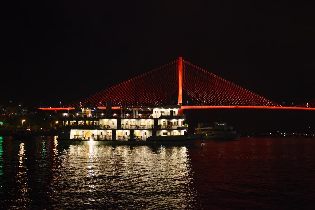 Cristina Diamond Cruise Hotel Ha Long Ruang foto