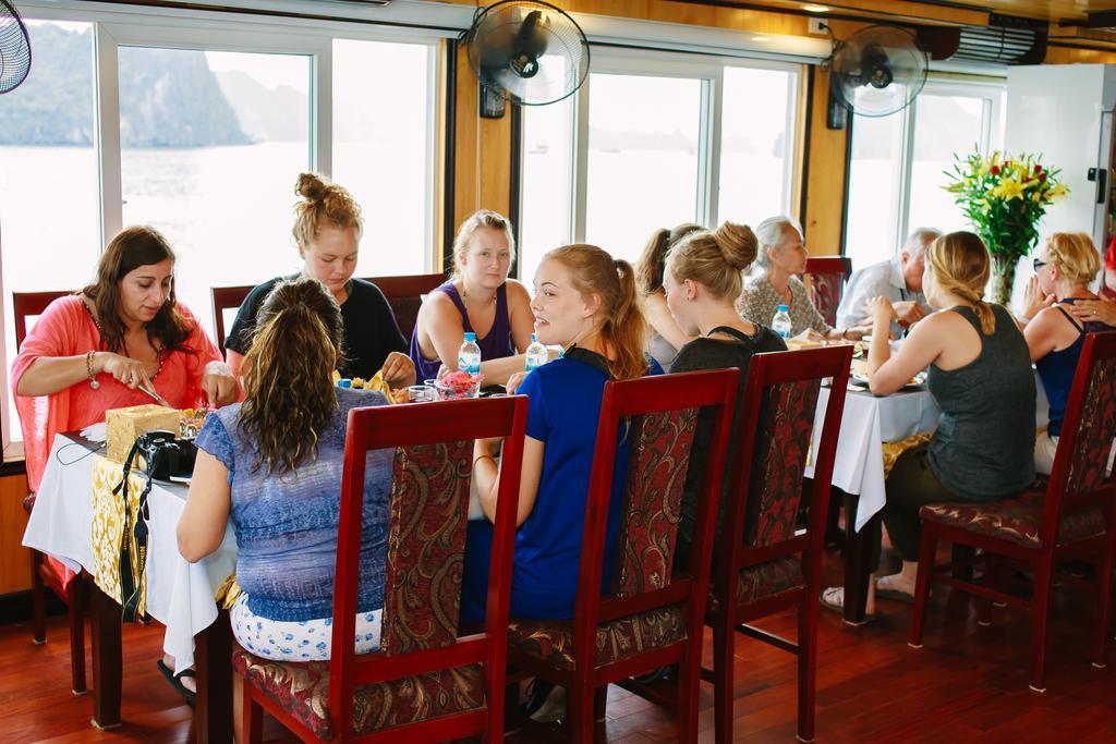 Cristina Diamond Cruise Hotel Ha Long Ruang foto
