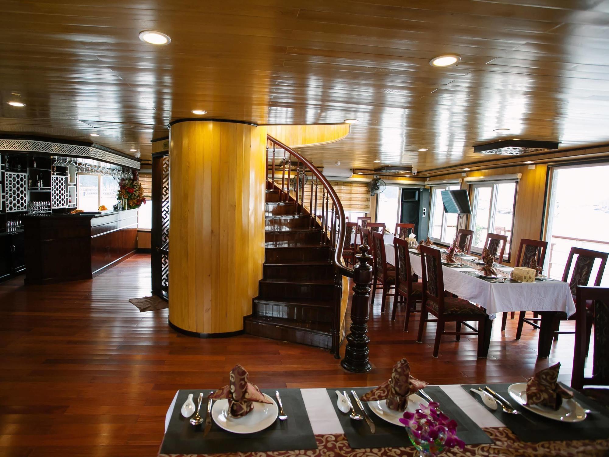 Cristina Diamond Cruise Hotel Ha Long Bagian luar foto